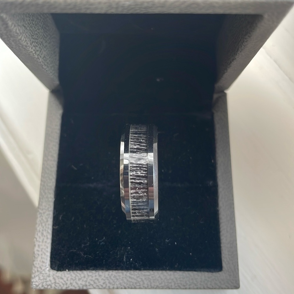 100S men’s band ring